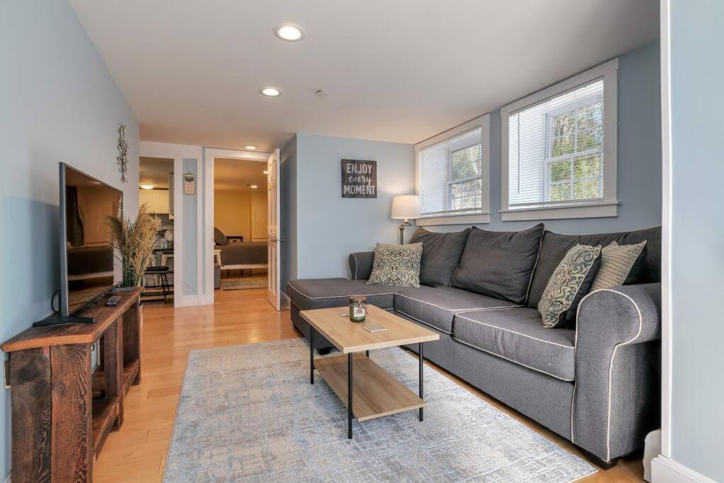 2Br Apt W/ 3 Min Walk To Downtown Swh - Low Tide Southwest Harbor Exteriör bild