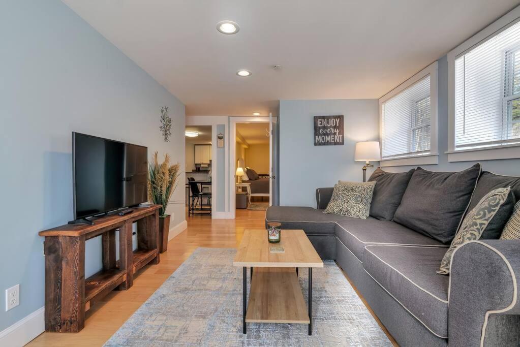 2Br Apt W/ 3 Min Walk To Downtown Swh - Low Tide Southwest Harbor Exteriör bild